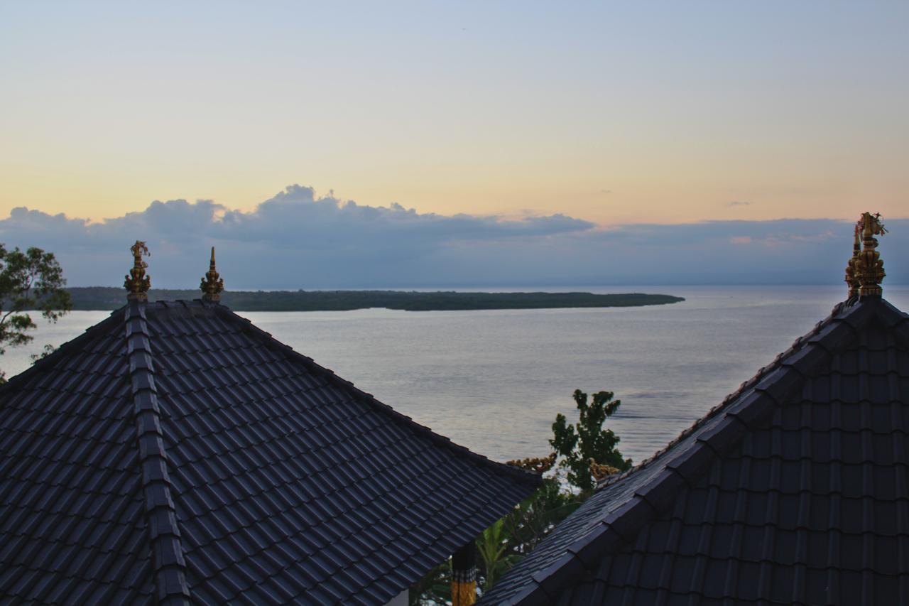 Prasi Sunset Bungalows Toyapakeh Exterior photo